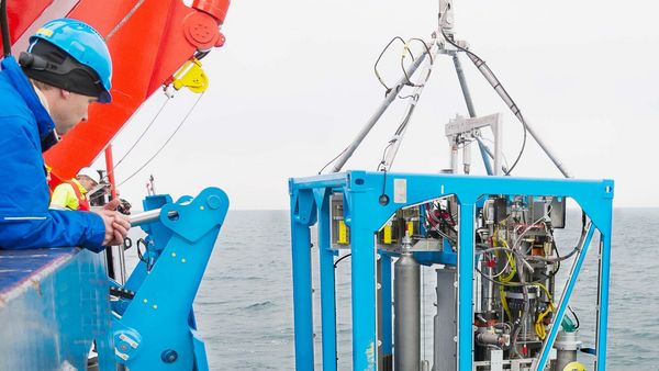 Developing special equipment to research the deep sea has high priority at the new centre. In the photograph: a tried-and-trusted MARUM drill that can probe the sea-bed.