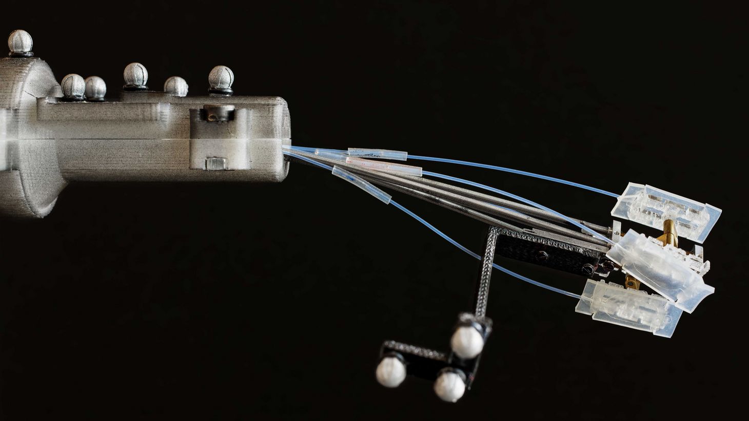 Instruments used by the surgical robot