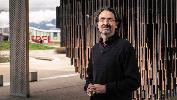 Project leader Francesco Stellacci on campus at the École polytechnique fédérale de Lausanne (EPFL)