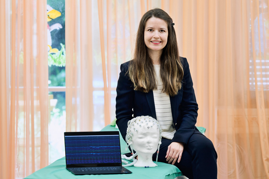 Jelena Skorucak and her software program that identifies major spikes in the brain activity of children