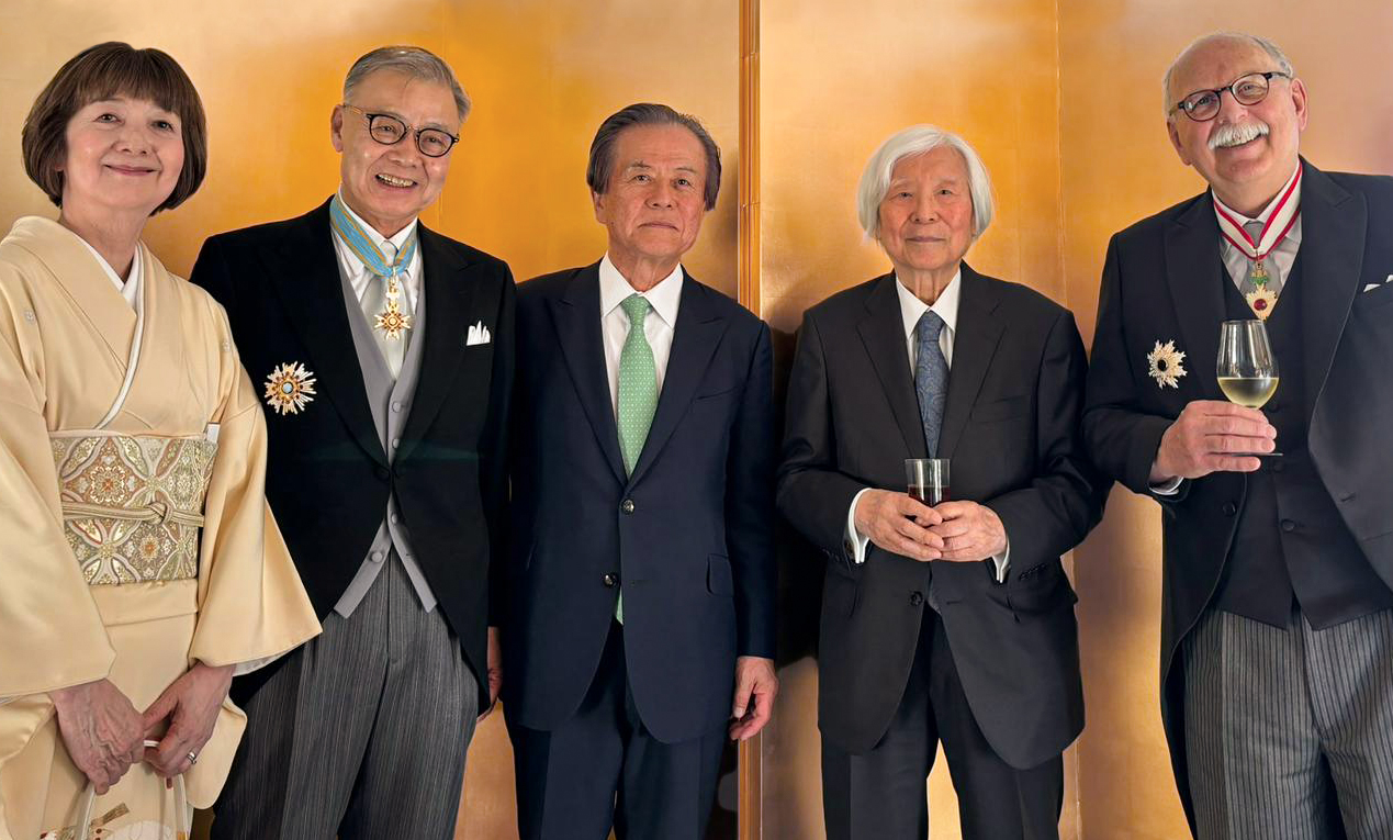 Professor Matthias Kleiner, Professor Hiroyuki Yoshikawa, Professor Hiroshi Komiyama, Sadayuki Tsuchiya und seine Frau